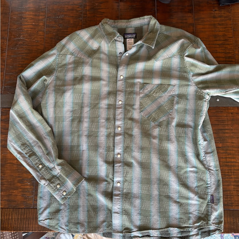 Patagonia Green Plaid Men's Shirt